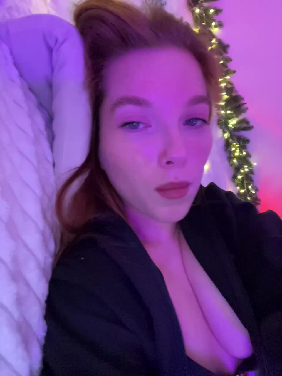 View or download file mispopi on 2024-12-03 from bongacams