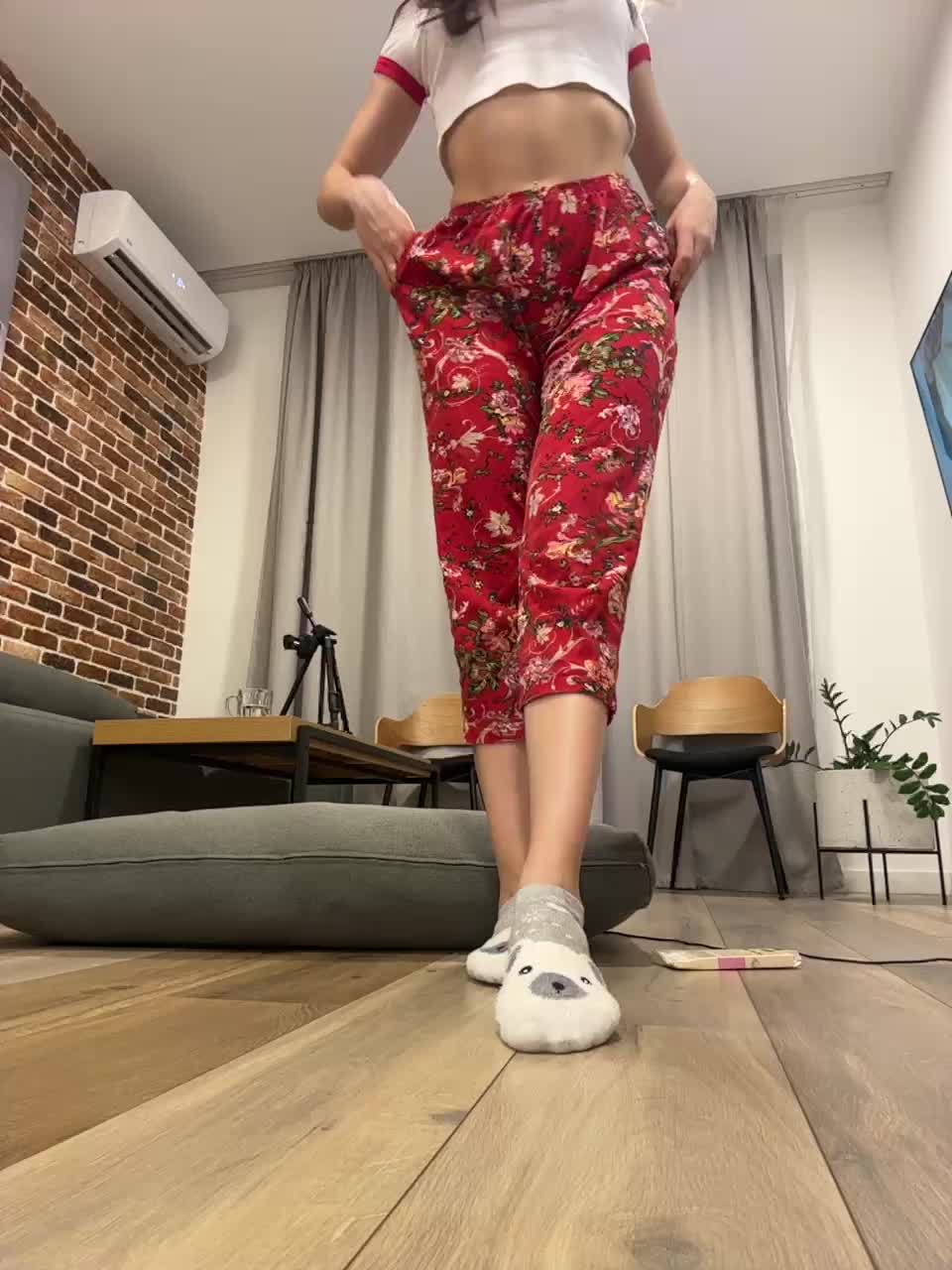 View or download file monikayyy on 2024-12-04 from bongacams