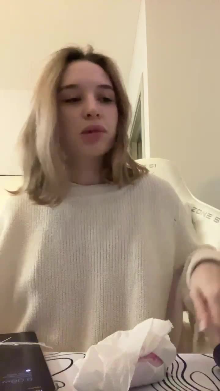 View or download file hor_neyj0zy on 2024-12-06 from bongacams