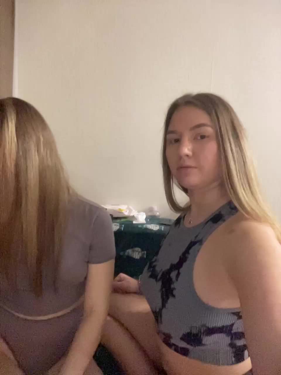 View or download file karolina7 on 2024-12-06 from bongacams