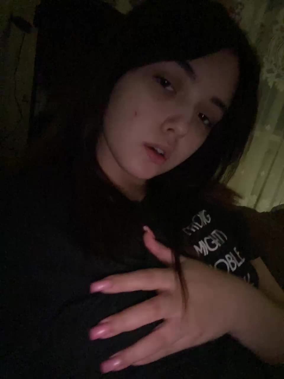 View or download file kittycolorfull on 2024-12-06 from bongacams