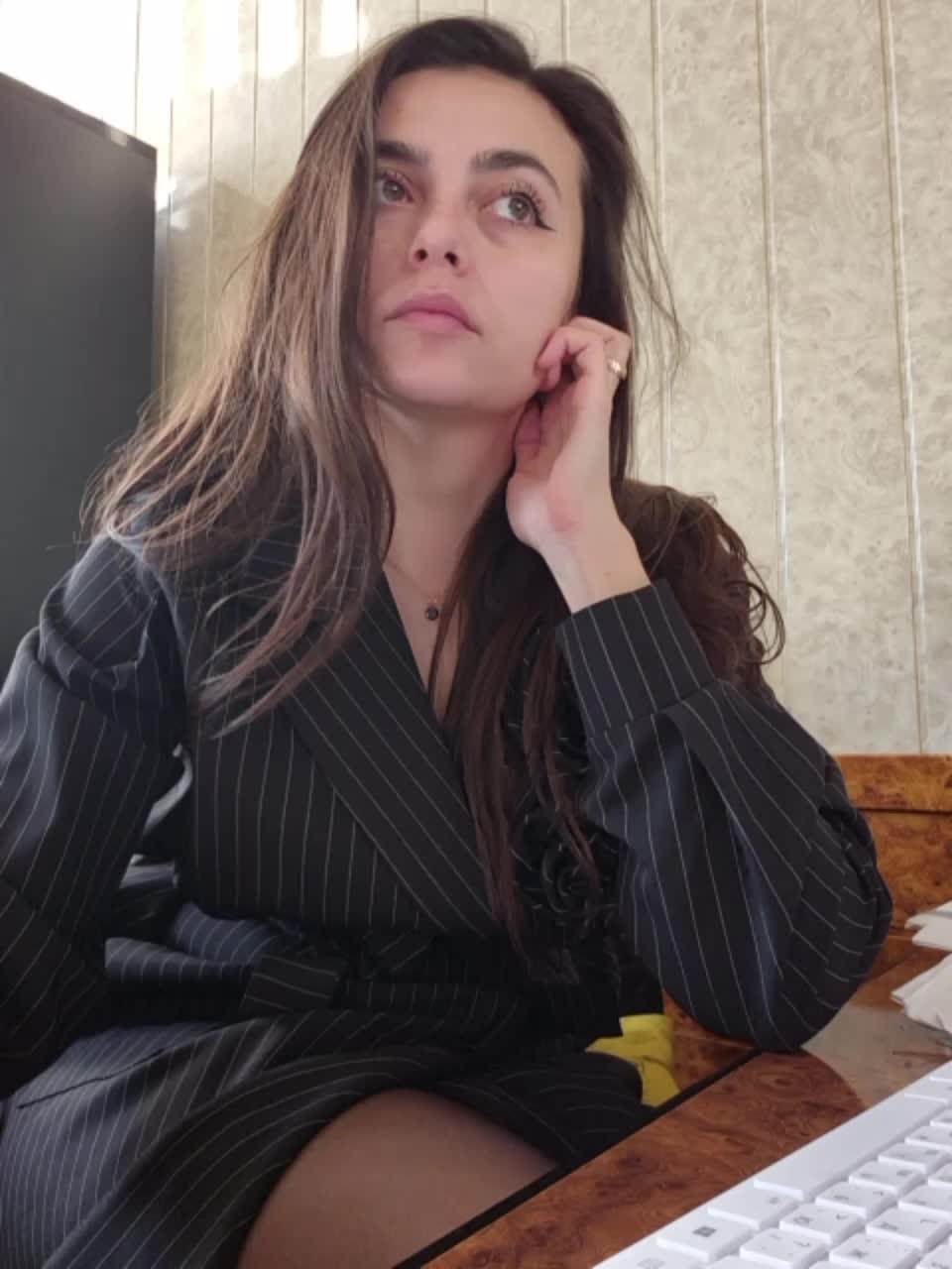 View or download file nikkysecrets on 2024-12-06 from bongacams